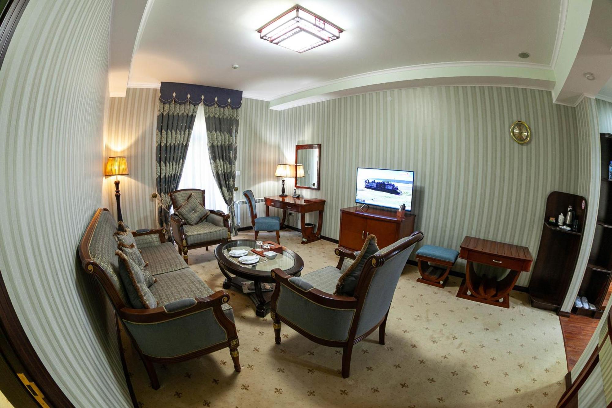 Zargaron Plaza Hotel บูคารา ภายนอก รูปภาพ