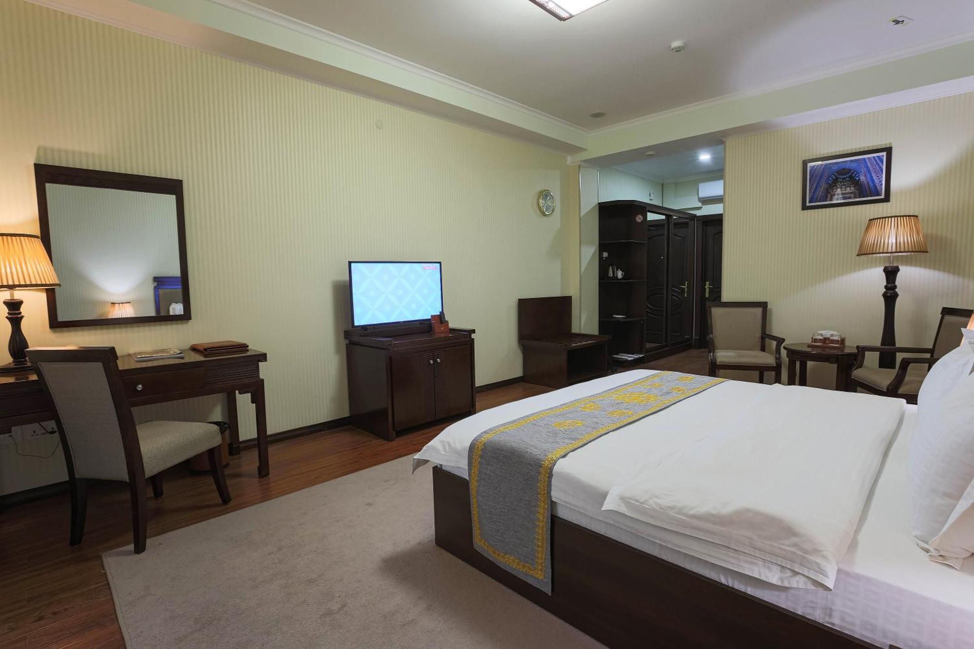 Zargaron Plaza Hotel บูคารา ภายนอก รูปภาพ