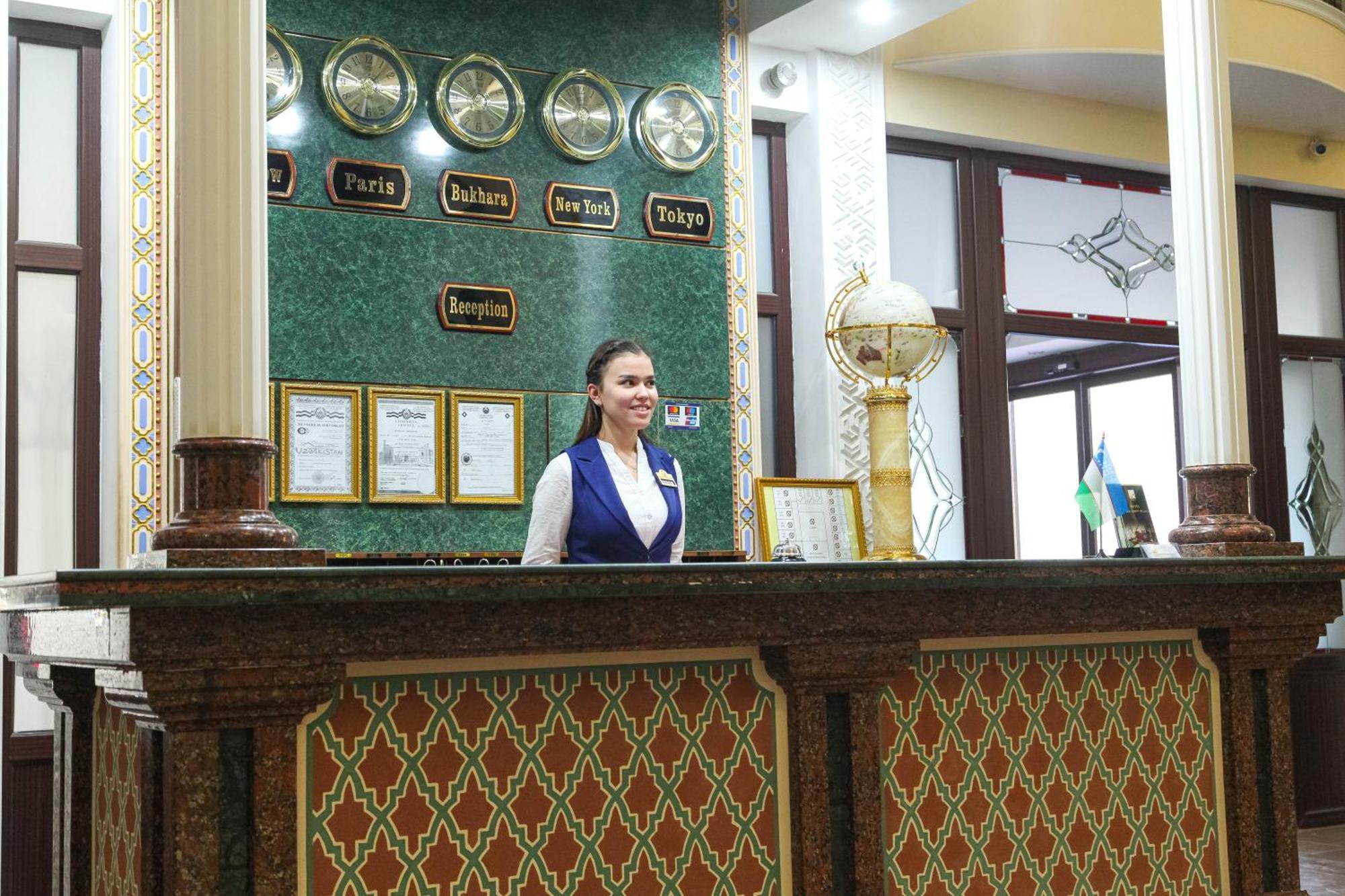 Zargaron Plaza Hotel บูคารา ภายนอก รูปภาพ